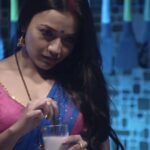 Aadha Adhura Pyaar Palang Tod