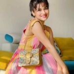 Avneet Kaur (29)