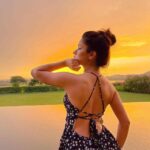 Avneet Kaur (60)