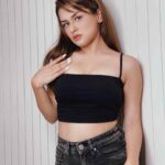 Avneet Kaur (74)