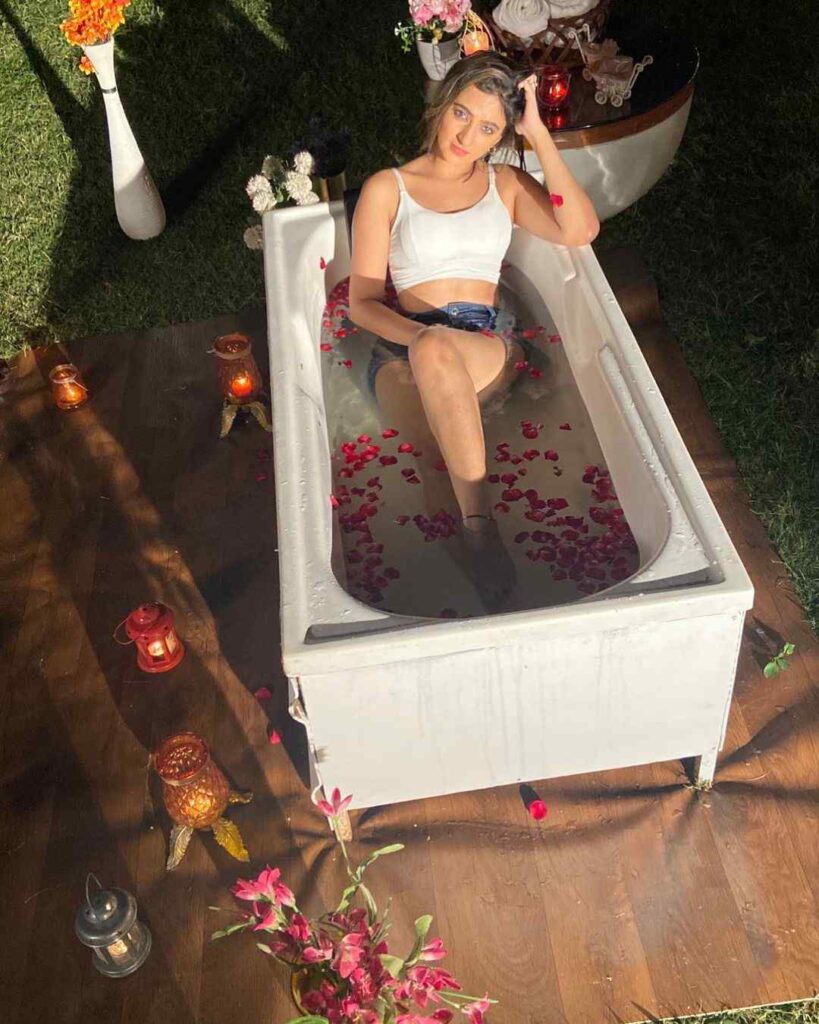 Ayesha Salim (Ayesha Kapoor)