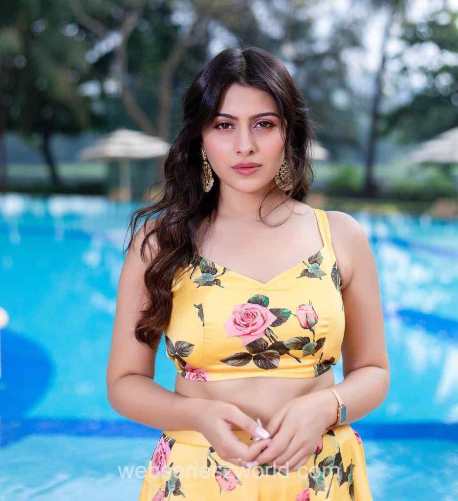 Aparna Dixit Sexy Images