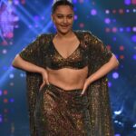 Sonakshi Sinha (2)